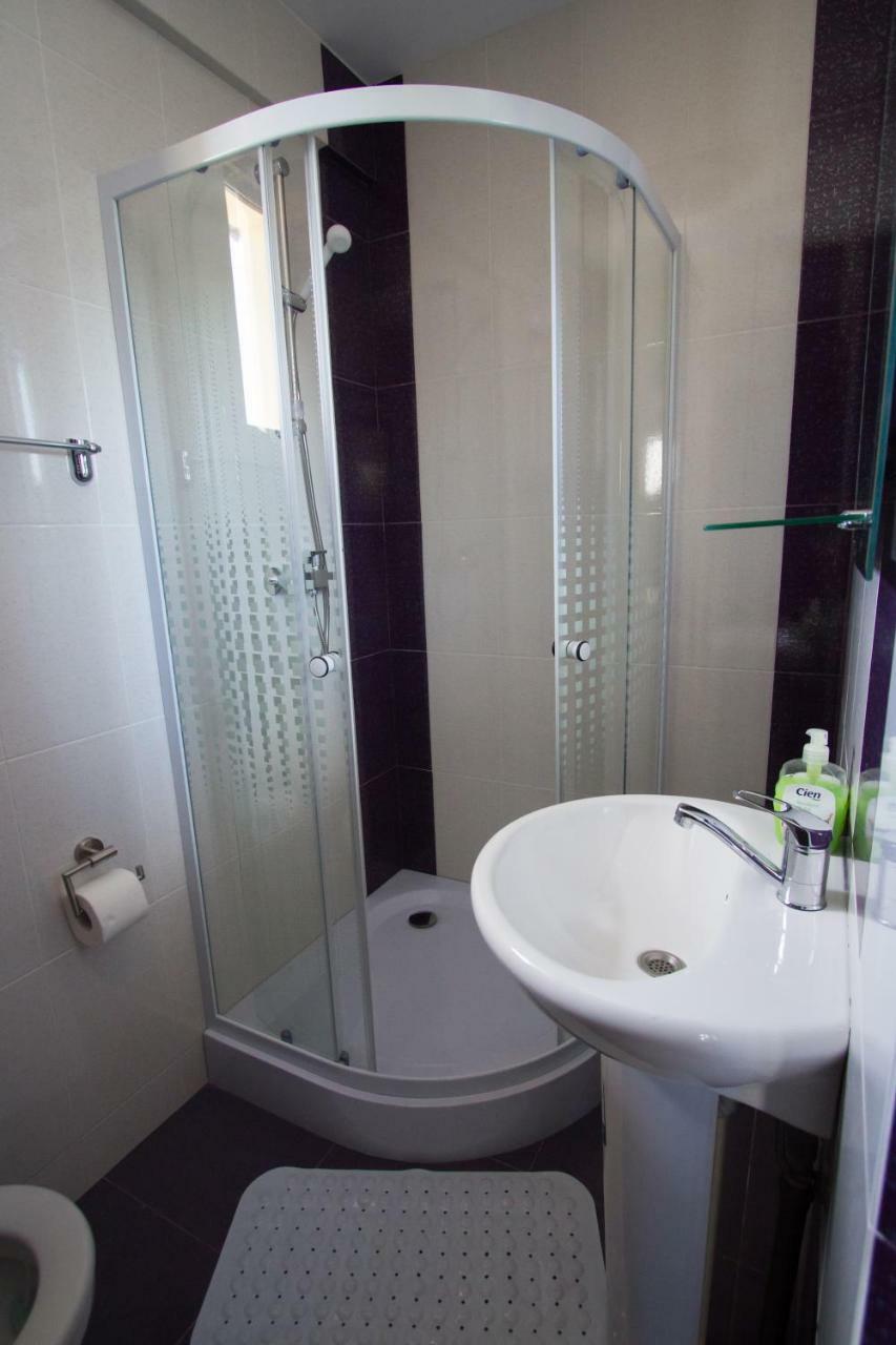 Casa Mara Lägenhet Tulcea Exteriör bild